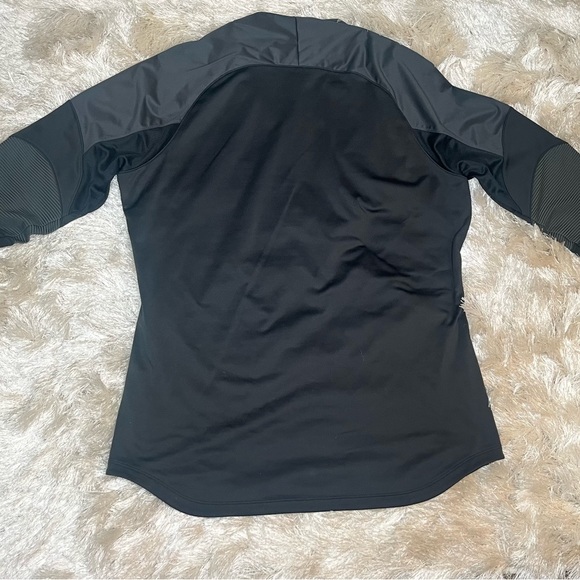 NEW, NIKE Quarter Zip Strike Drill Athletic Long Sleeve, Black - Picture 2 of 8